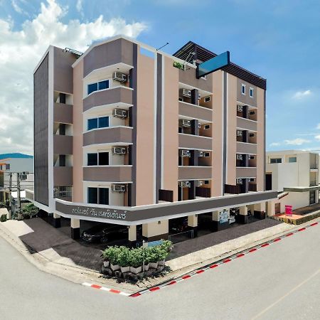 האט יאי Corner One Residence מראה חיצוני תמונה